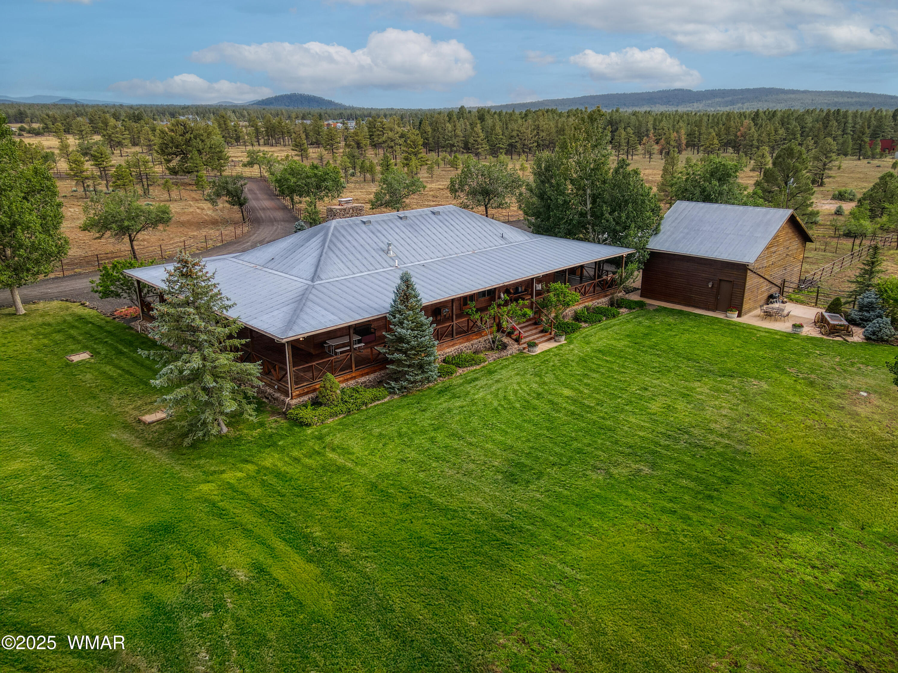 422 Sponseller Siding Road Pinetop, AZ 85935 - Photo 71 of 84 Aerial View of the Home and Garage