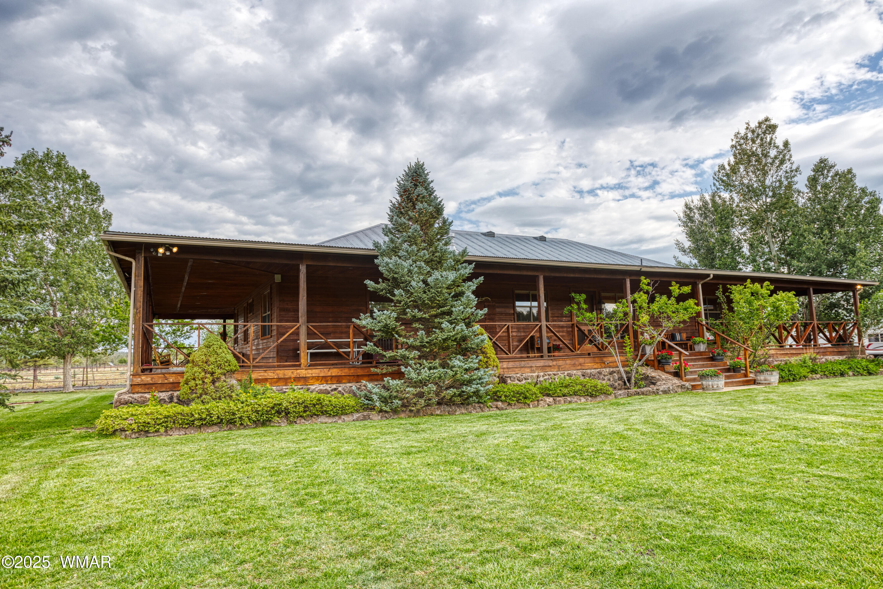 422 Sponseller Siding Road Pinetop, AZ 85935 - Photo 76 of 84 Back View of the Home
