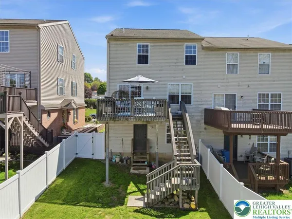 $315,000 | 215 Birch Street, Walnutport, PA 18088