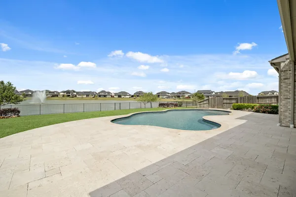 $1,200,000 | 320 Waters Landing Lane, Katy, TX 77493