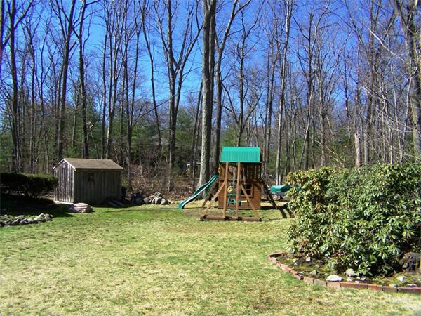 17 Glen Meadow Road Andover, MA 01810 - Photo 23 of 25 Gallery Image 23