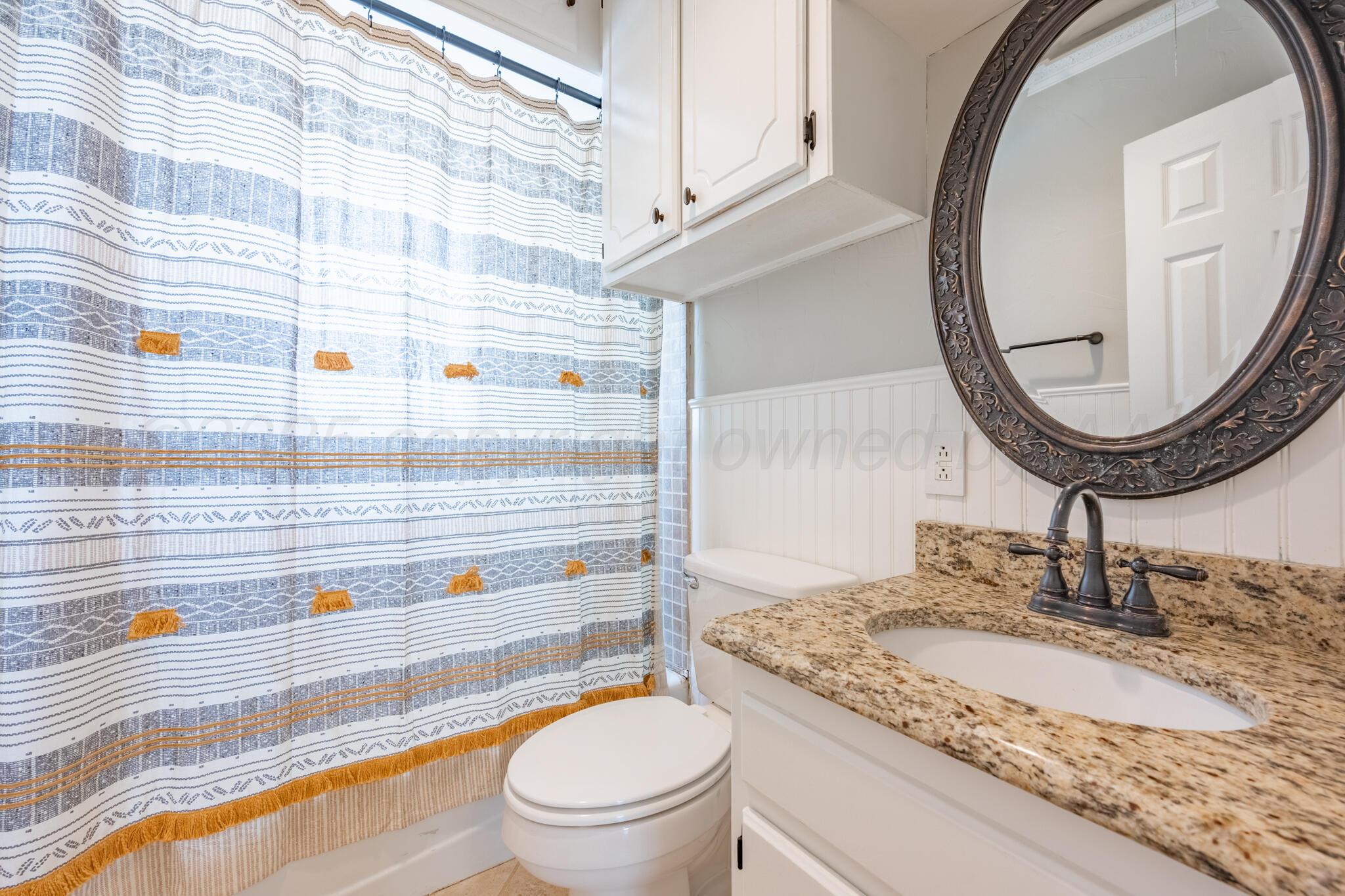 4014 South Lipscomb Street Amarillo, TX 79110 - Photo 16 of 17 bathroom