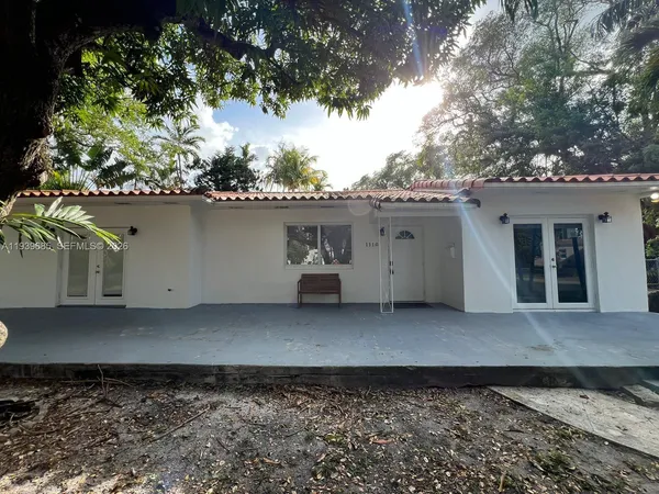 $4,000 | 1110 Northeast 119th Street, Biscayne Park, FL 33161