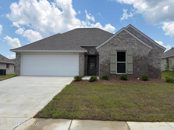$294,999 | 515 Stone Brook Place, Brandon, MS 39042