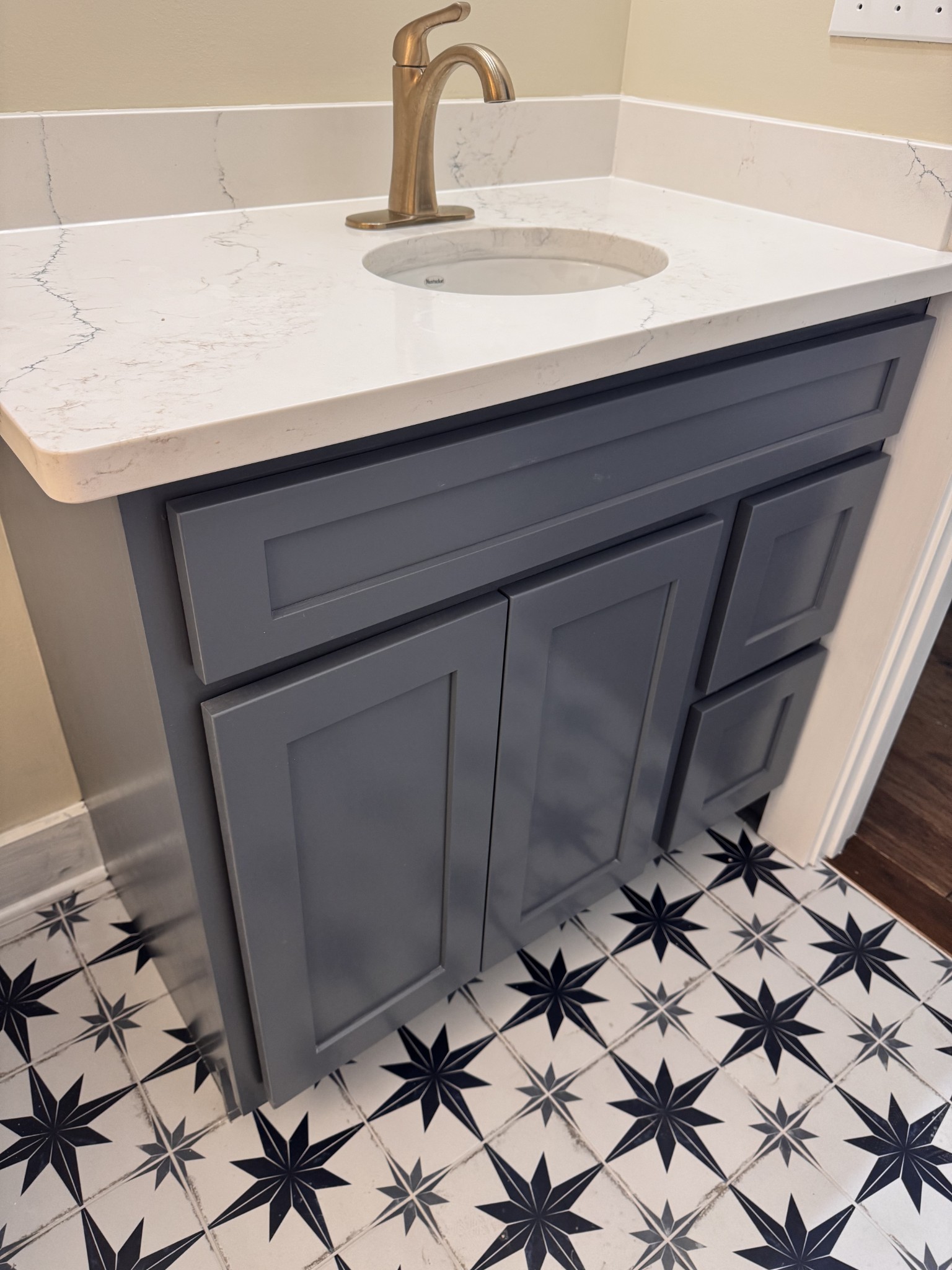 5109 Union Camp Road Lafayette, TN 37083 - Photo 20 of 36 a close view of sink