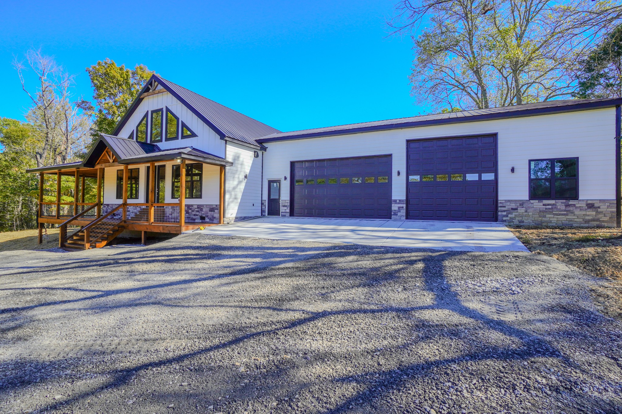 5109 Union Camp Road Lafayette, TN 37083 - Photo 22 of 36 a front view of a house