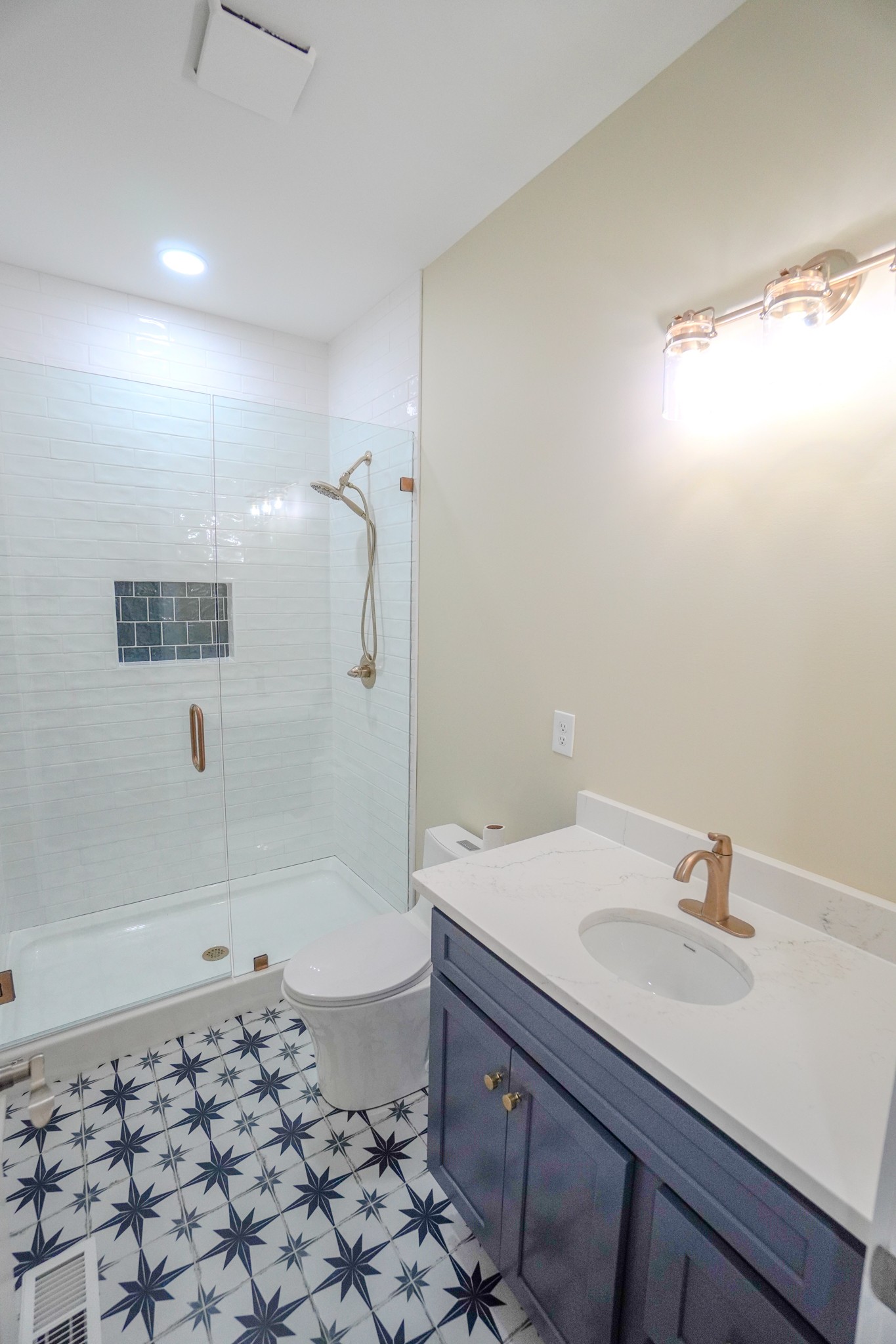 5109 Union Camp Road Lafayette, TN 37083 - Photo 33 of 36 a bathroom with a sink a toilet and shower