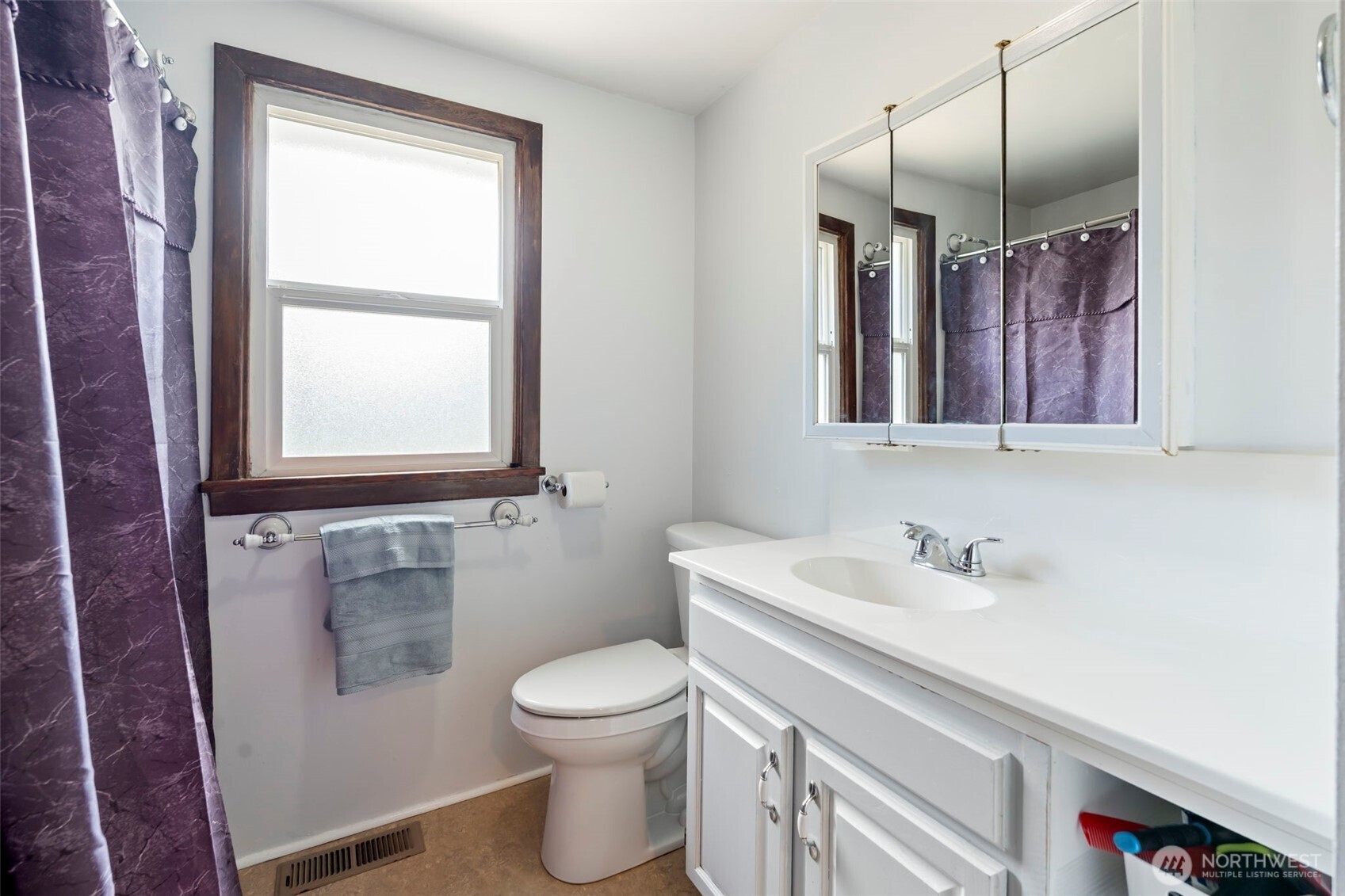 2702 Karen Frazier Road Southeast Olympia, WA 98501 - Photo 17 of 36