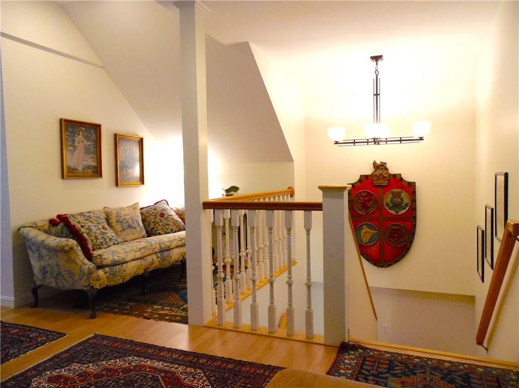 192 Dutch Neck Road Waldoboro, ME 04572 - Photo 24 of 34 Second floor sitting area.