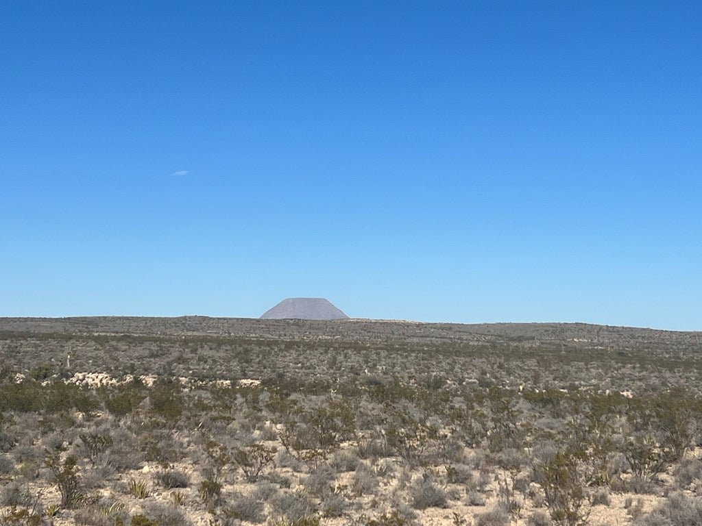 56 Morrow Road Alpine, TX 79830 - Photo 5 of 15 Gallery Image 5