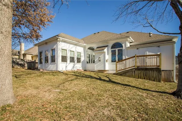 $325,000 | 6322 Norwood Court, Raytown, MO 64133