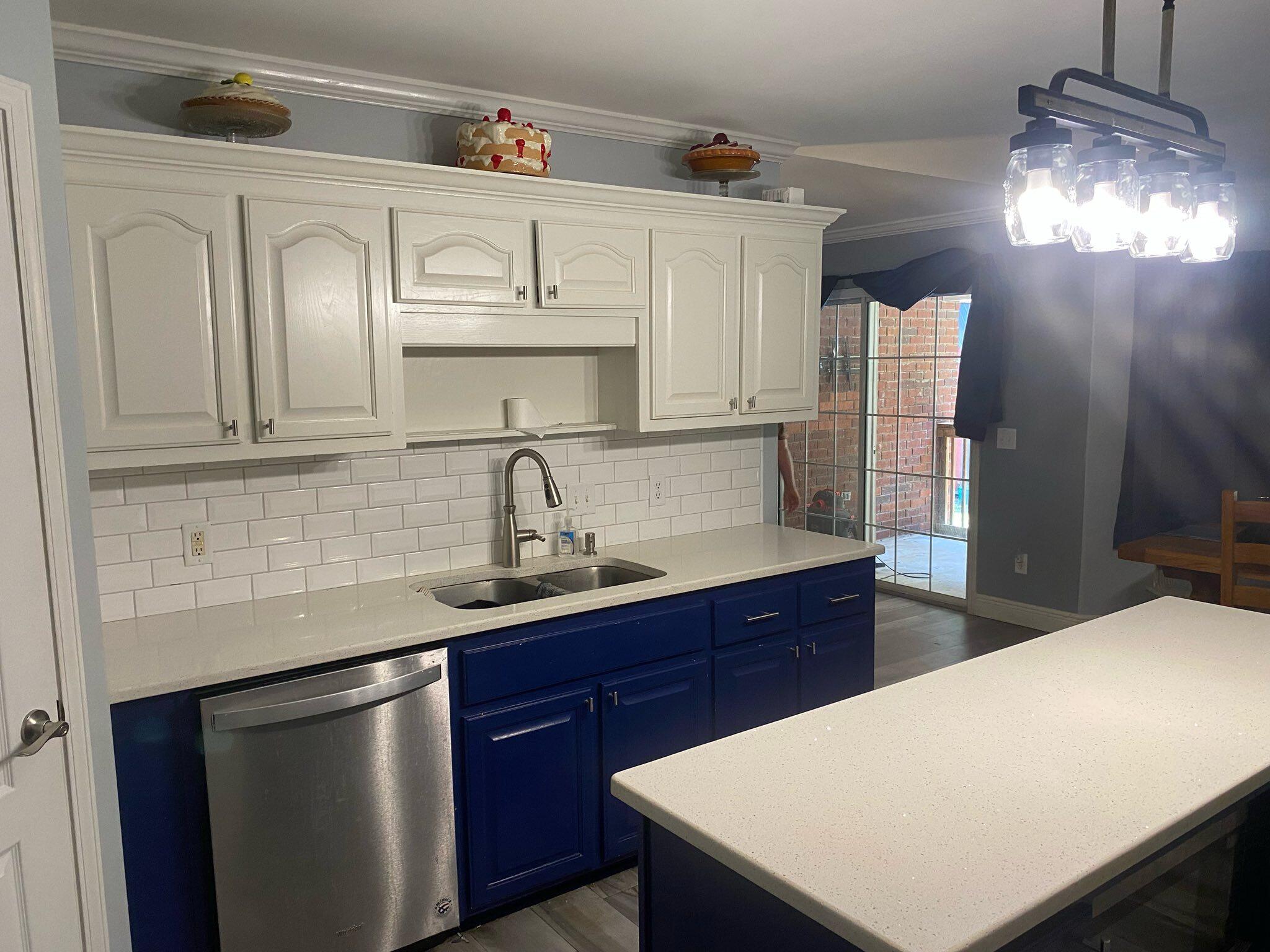 421 Swift Fox Run Crestview, FL 32536 - Photo 4 of 35 Kitchen w White Quartz Composite