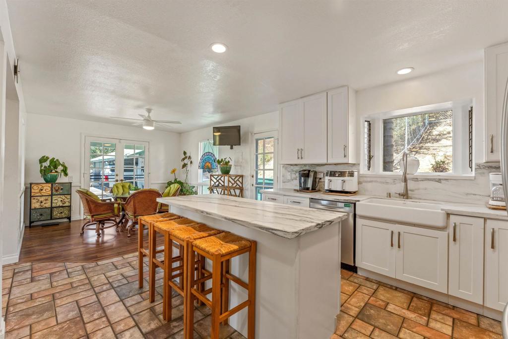 4439 La Canada Road Fallbrook, CA 92028 - Photo 4 of 71 Gallery Image 4