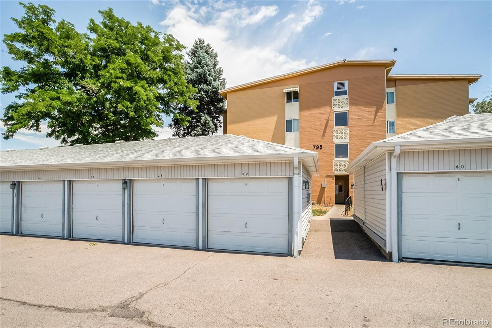 795 South Alton Way, Unit 2A Denver, CO 80247 - Photo 32 of 43
