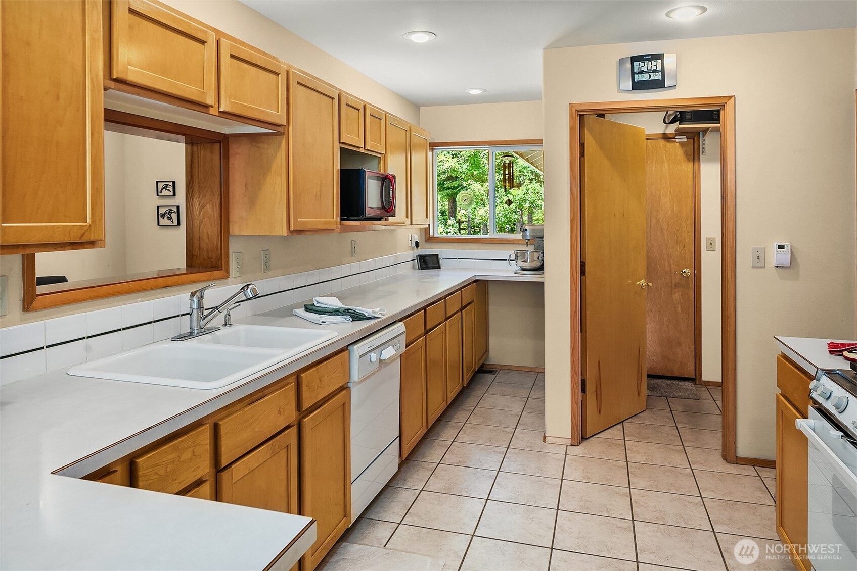 10700 Westside Road Cle Elum, WA 98922 - Photo 15 of 31