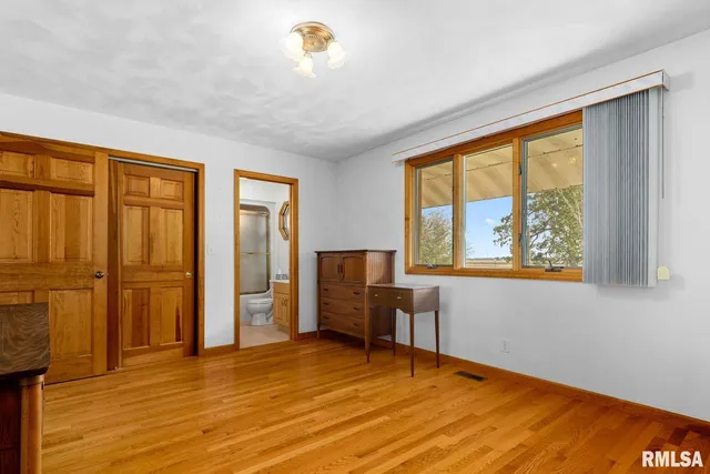 $420,000 | 2807 East Truitt Road, Chillicothe, IL 61523