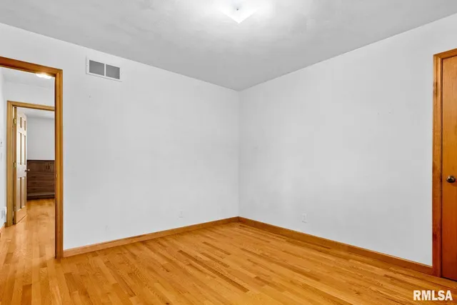 $420,000 | 2807 East Truitt Road, Chillicothe, IL 61523