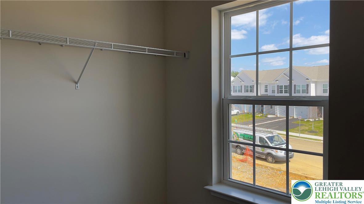 1137 Martin Road Breinigsville, PA 18031 - Photo 11 of 29