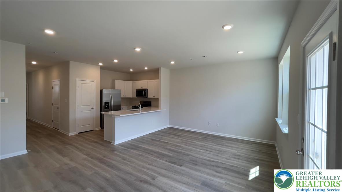 1137 Martin Road Breinigsville, PA 18031 - Photo 6 of 29