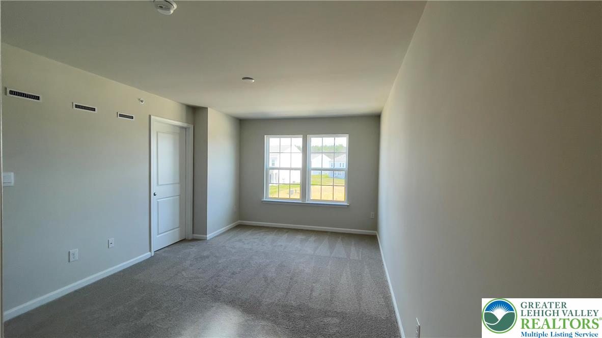 1137 Martin Road Breinigsville, PA 18031 - Photo 9 of 29