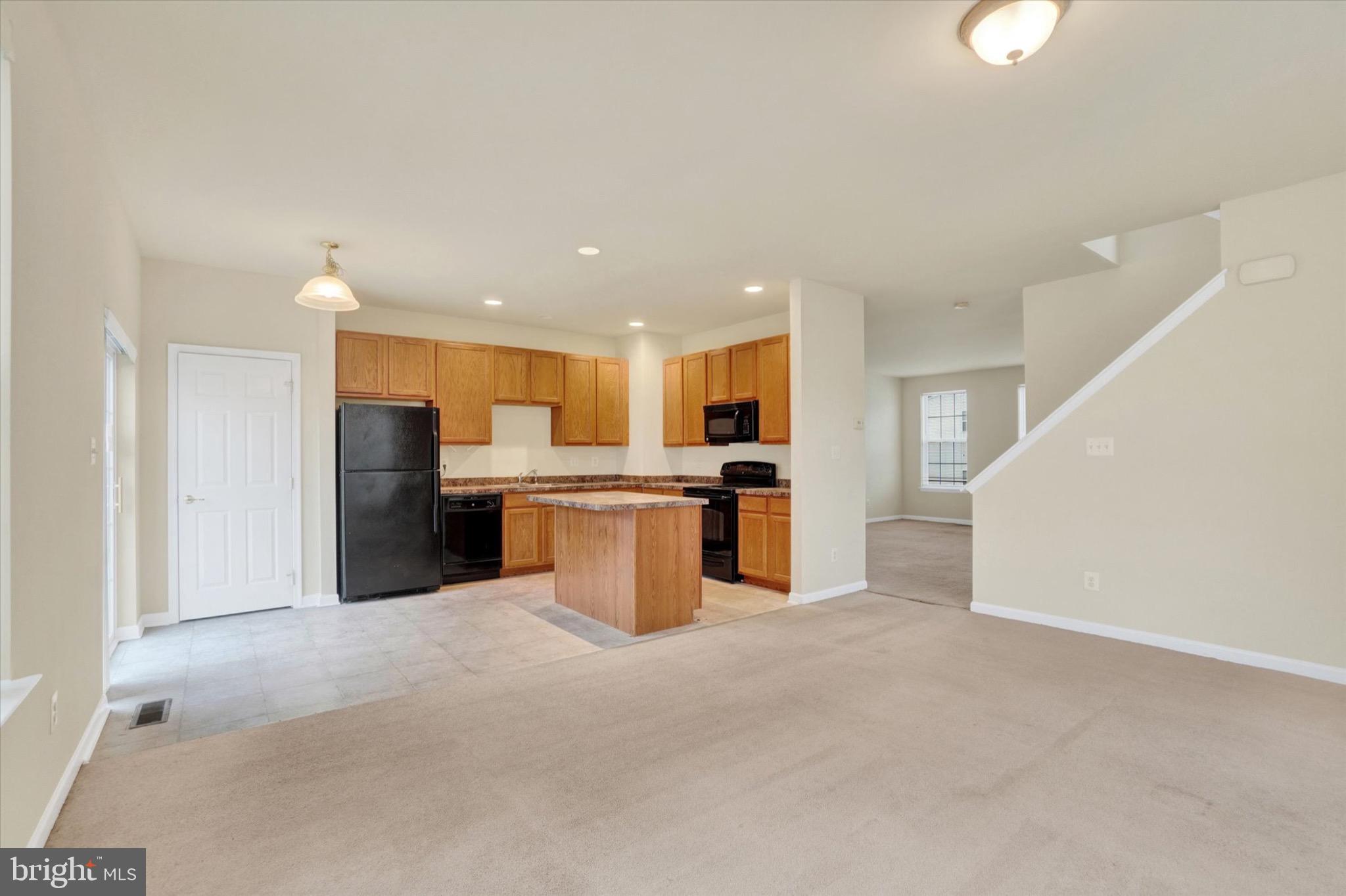 2450 Walnut Bottom Road, Unit 85 York, PA 17408 - Photo 5 of 29 Spacious kitchen with modern finishes.