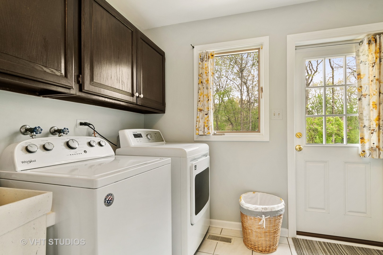 133 Ela Road Inverness, IL 60067 - Photo 12 of 32