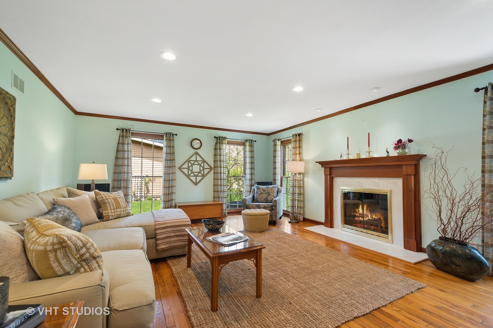 133 Ela Road Inverness, IL 60067 - Photo 9 of 32