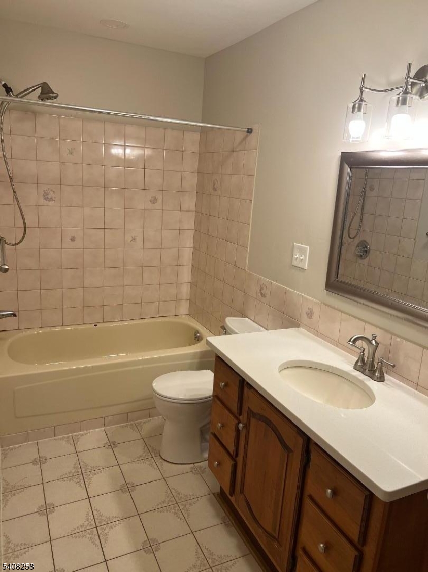 192 Market Street, Unit 2 Belvidere, NJ 07823 - Photo 14 of 17