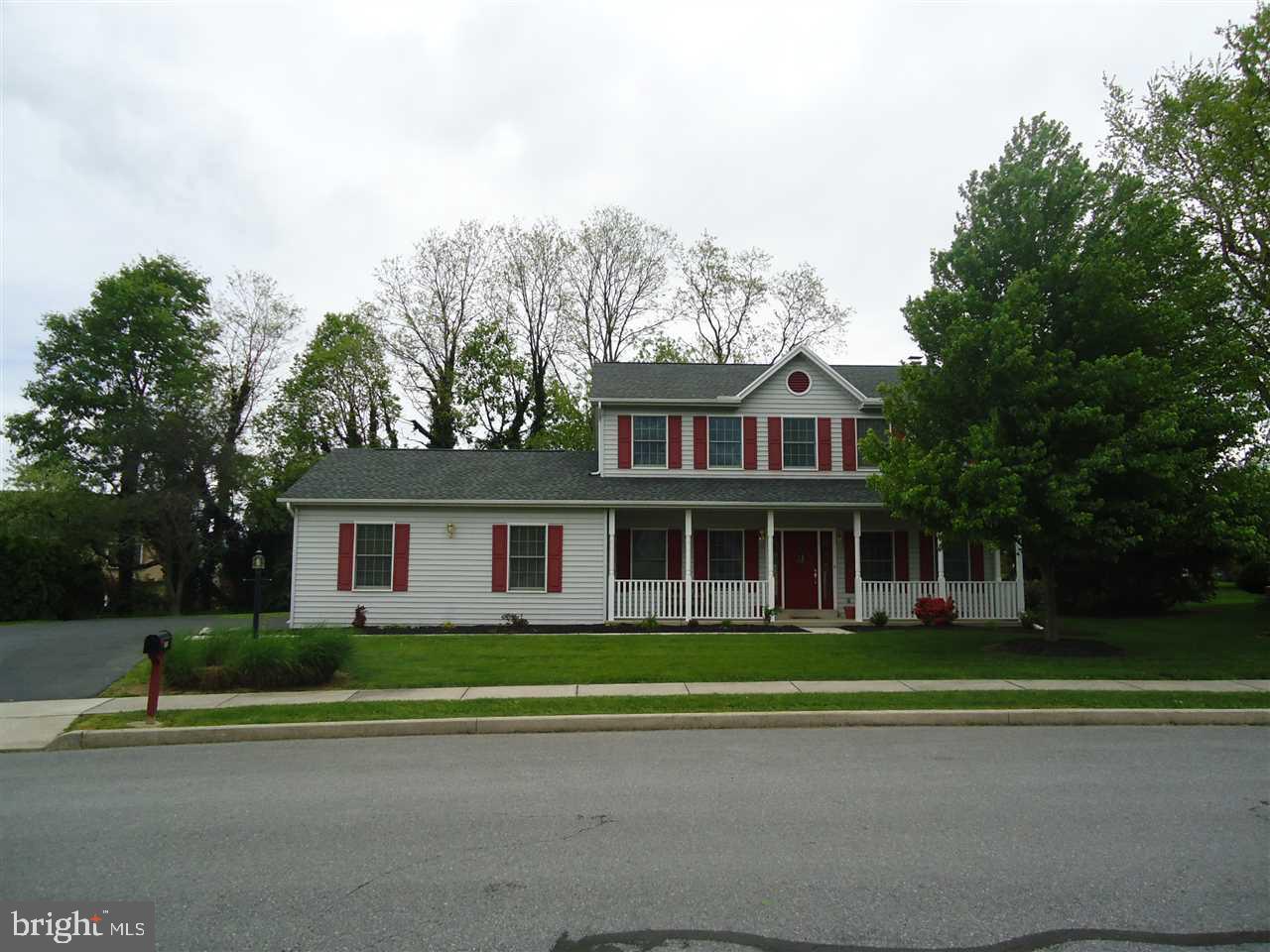 1019 Armstrong Road Carlisle, PA 17013 - Photo 4 of 21 Gallery Image 4