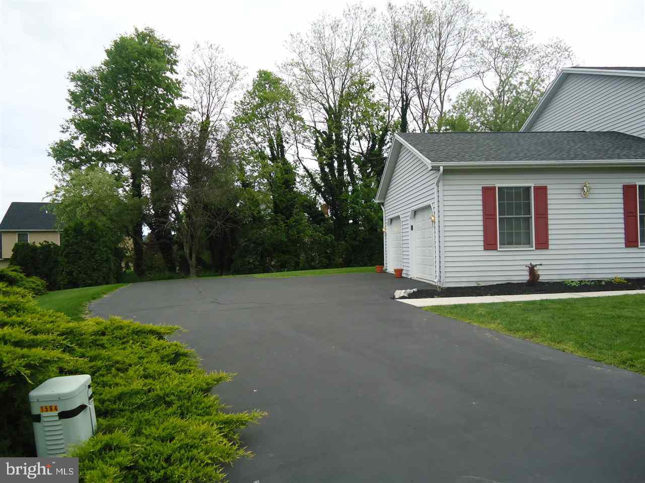1019 Armstrong Road Carlisle, PA 17013 - Photo 5 of 21 Gallery Image 5