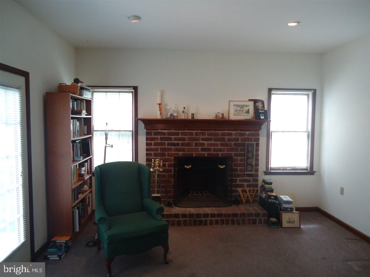 1019 Armstrong Road Carlisle, PA 17013 - Photo 6 of 21 Gallery Image 6