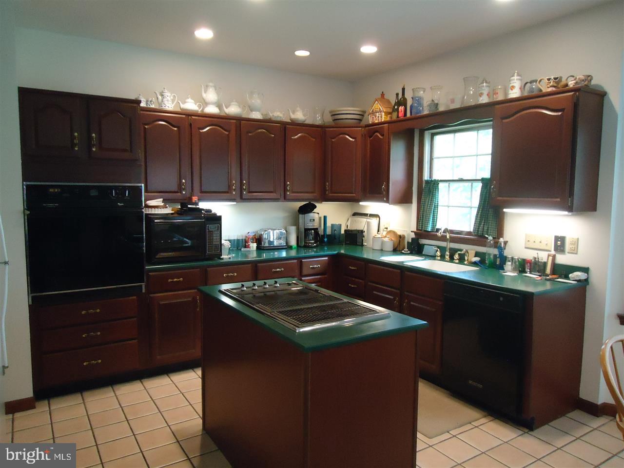 1019 Armstrong Road Carlisle, PA 17013 - Photo 8 of 21 Gallery Image 8