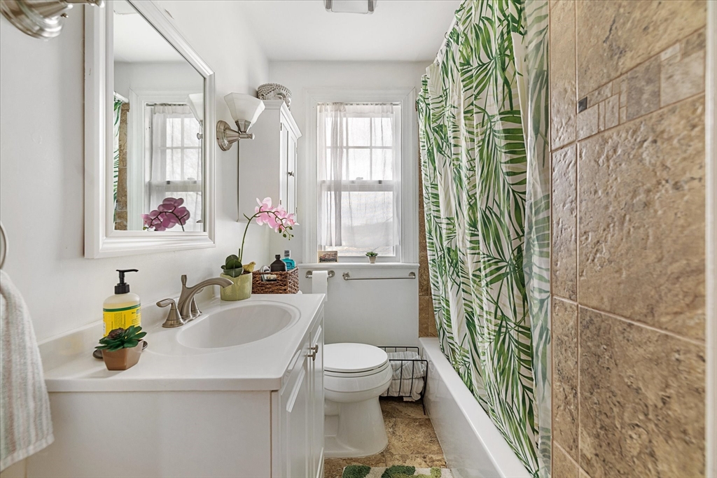 11 Alexander Road Worcester, MA 01606 - Photo 11 of 38