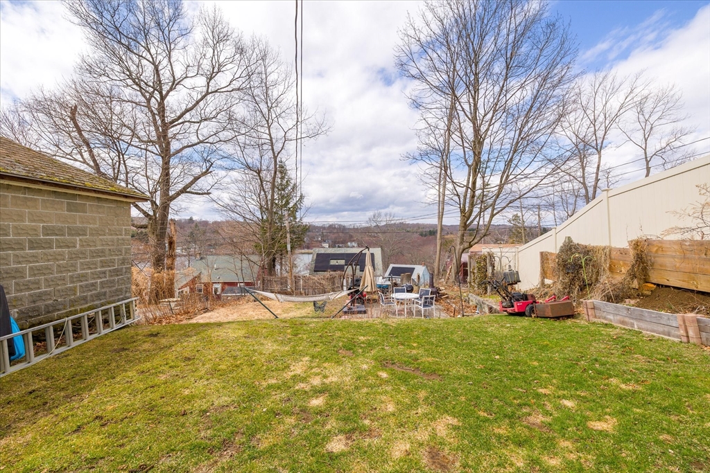 11 Alexander Road Worcester, MA 01606 - Photo 23 of 38