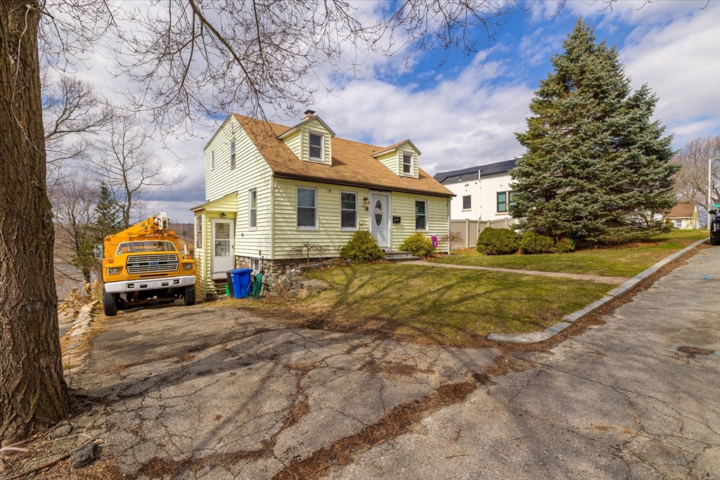 11 Alexander Road Worcester, MA 01606 - Photo 26 of 38