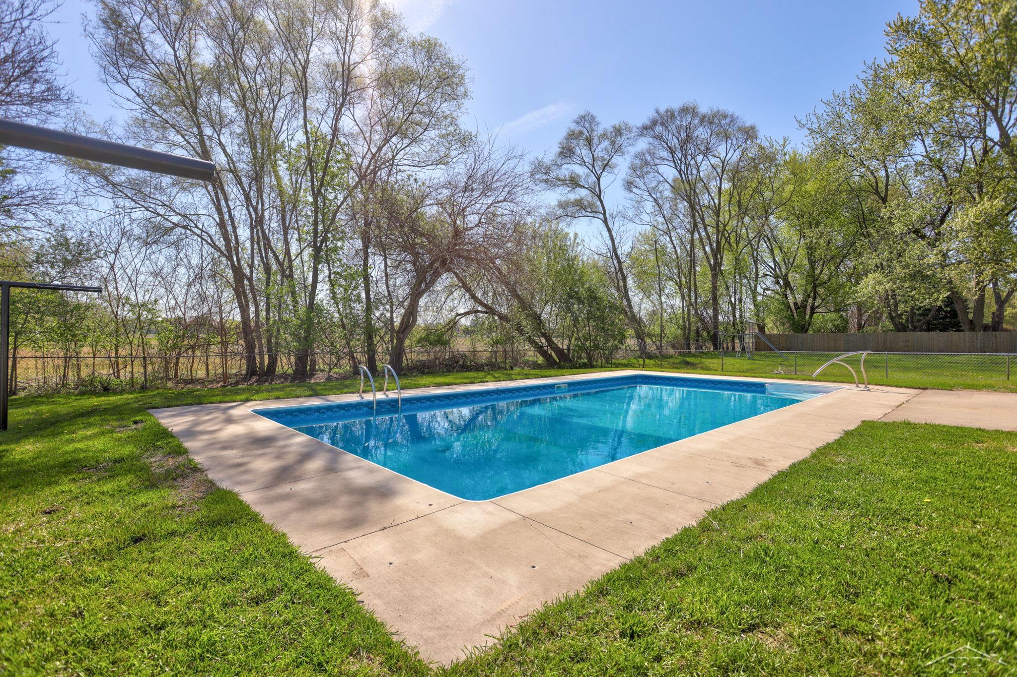 3950 North Thomas Road Freeland, MI 48623 - Photo 38 of 38
