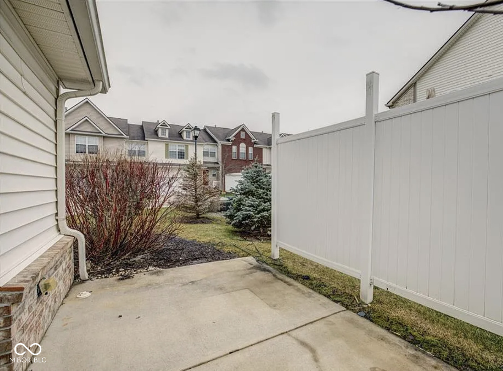 11475 Clay Court, Unit 100 Fishers, IN 46037 - Photo 27 of 31