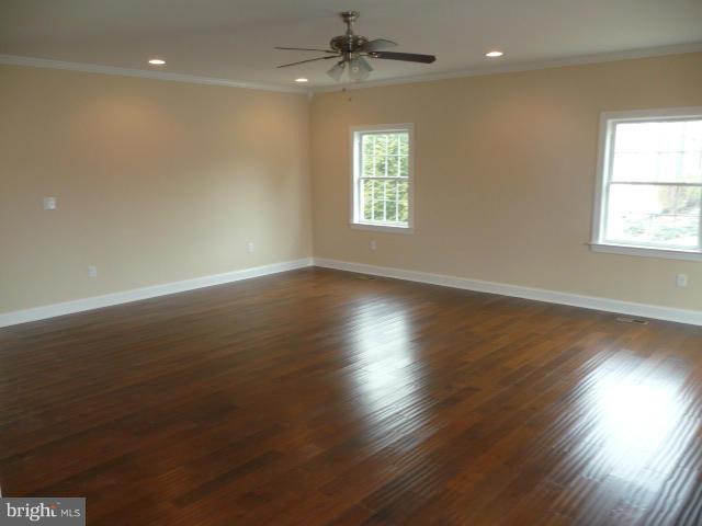 17197 Hardy Road Mount Airy, MD 21771 - Photo 5 of 30 Living Room Pic #1