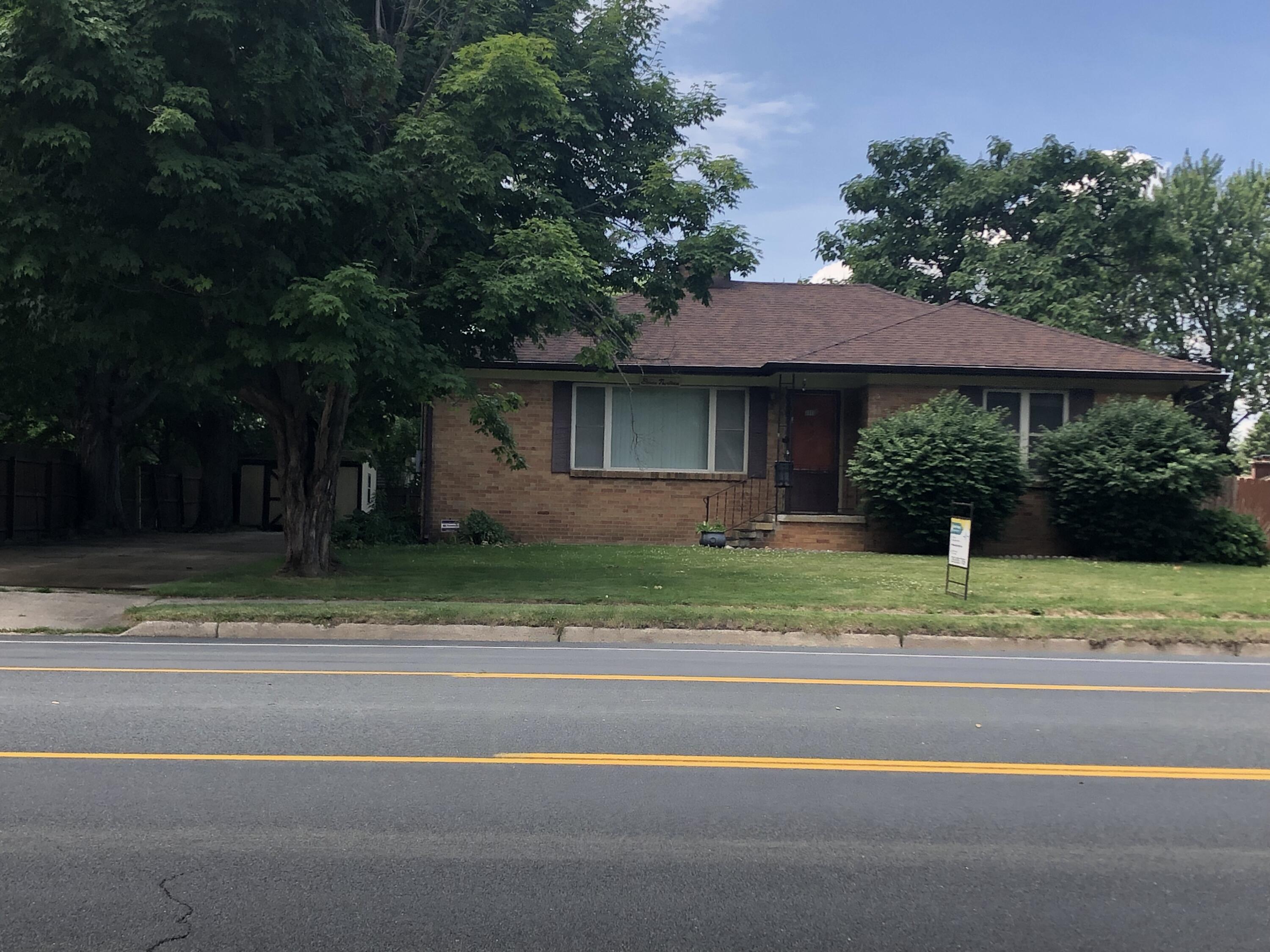 1113 Nichols Road Kalamazoo, MI 49006 - Photo 3 of 21 Front