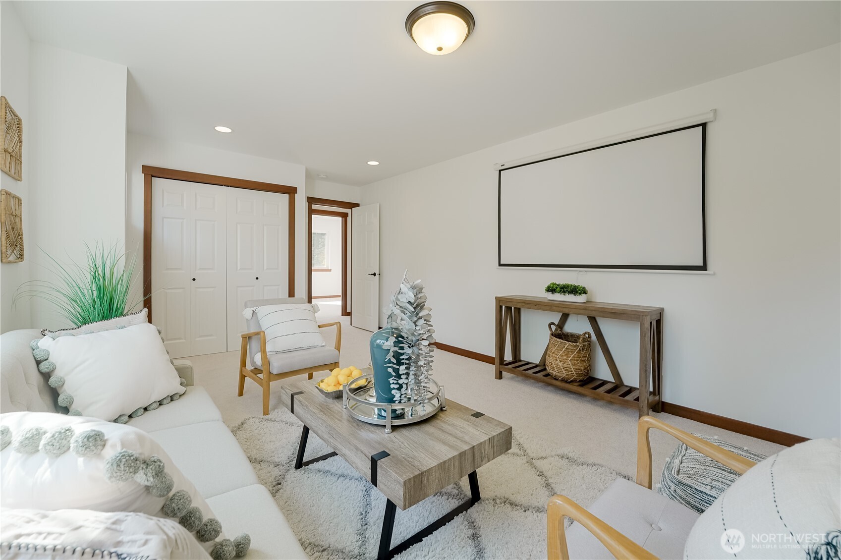 607 217th Street Southwest Bothell, WA 98021 - Photo 21 of 36 a living room with furniture