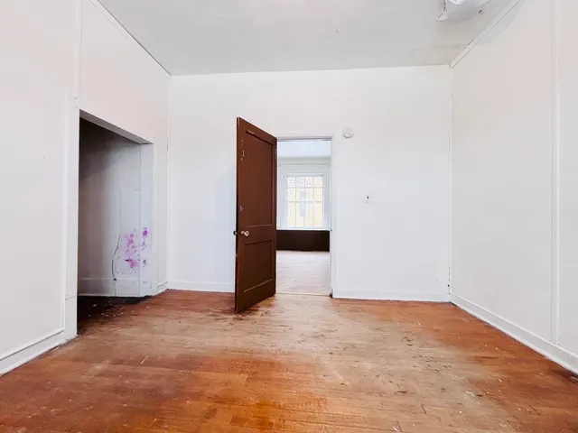 $900 | 605 Ellis Avenue South, Ashland, WI 54806