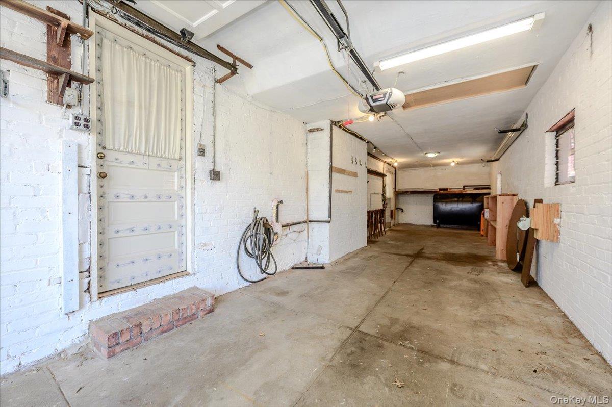 1264 Rhinelander Avenue Bronx, NY 10461 - Photo 40 of 50