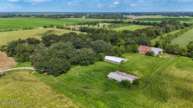 $1,350,000 | 667 Soldier Road, Scott, LA 70583