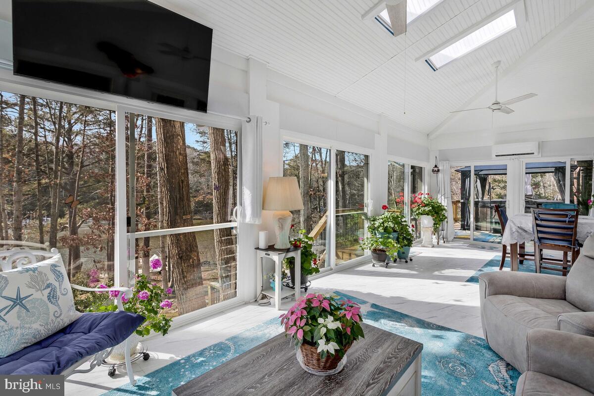 263 Frontier Trail Lusby, MD 20657 - Photo 40 of 94 a living room filled with furniture