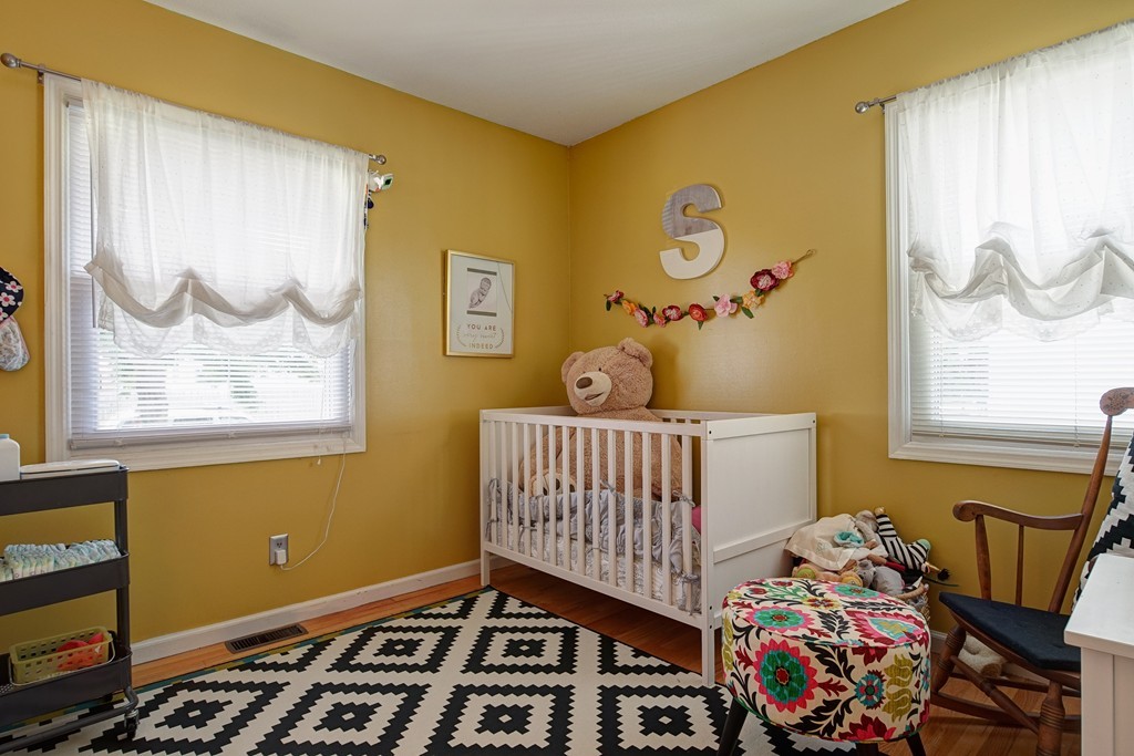 36 Chipmunk Road Springfield, MA 01108 - Photo 5 of 28 Gallery Image 5