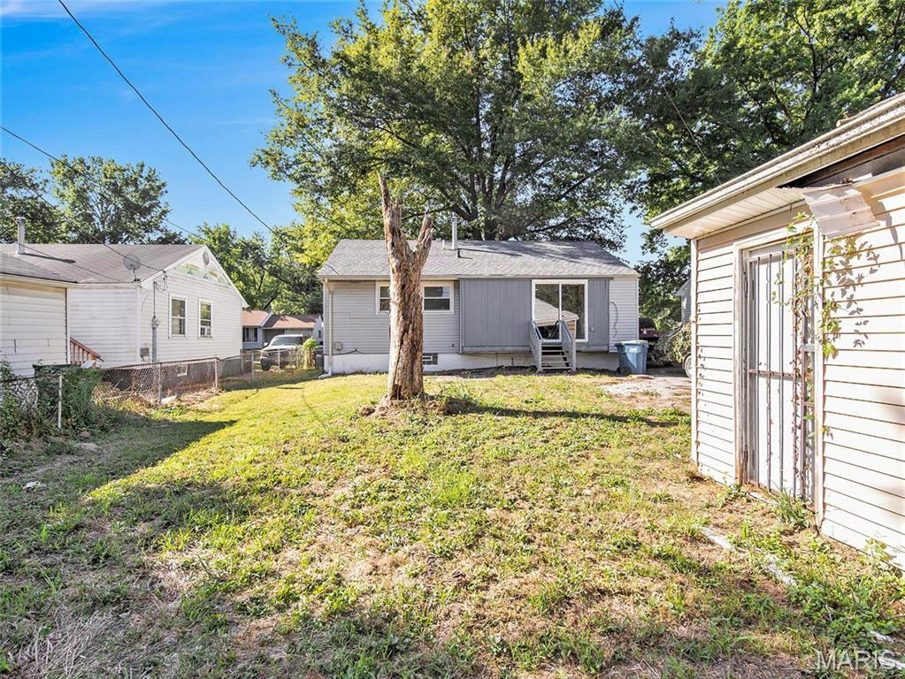 215 Midlothian Road St. Louis, MO 63137 - Photo 11 of 11