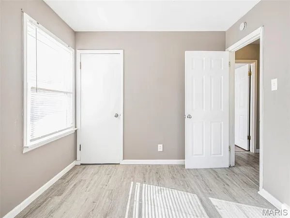 $1,565 | 215 Midlothian Road, St. Louis, MO 63137