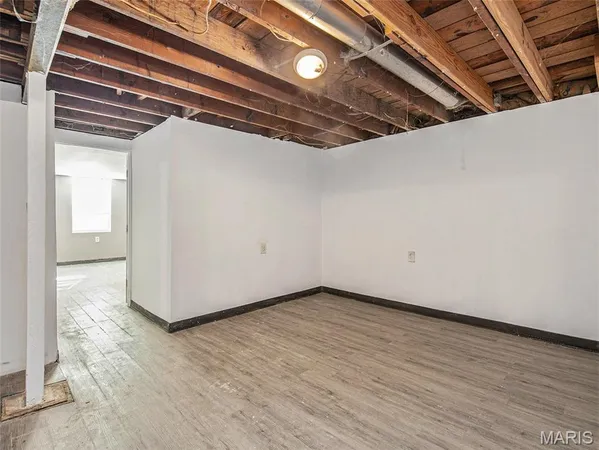 $1,565 | 215 Midlothian Road, St. Louis, MO 63137