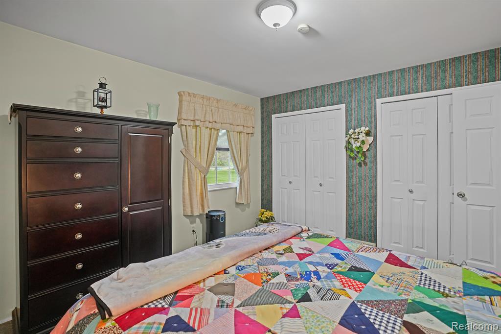 4243 Howe Road Grand Blanc, MI 48439 - Photo 19 of 46 Gallery Image 19