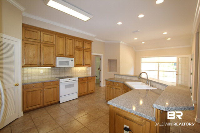 128 Wedge Loop Fairhope, AL 36532 - Photo 9 of 35 Open Kitchen